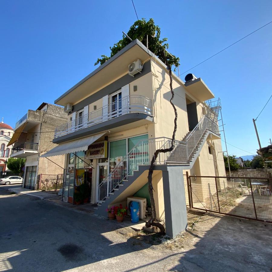 Arktos Motel Náuplia Exterior foto